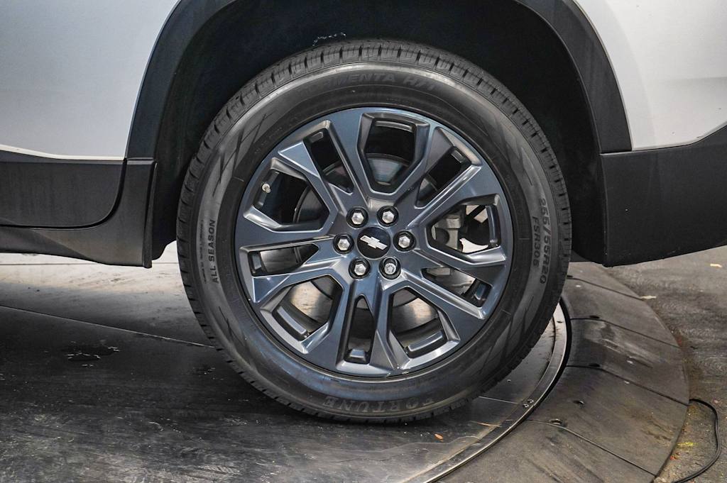 Thumbnail: 2020 Chevrolet Traverse - 22