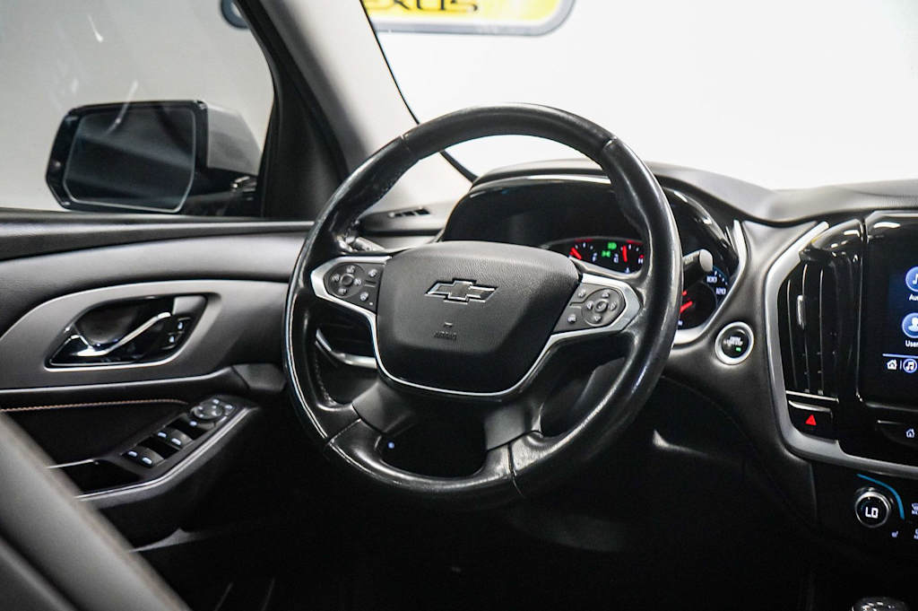 Thumbnail: 2020 Chevrolet Traverse - 13