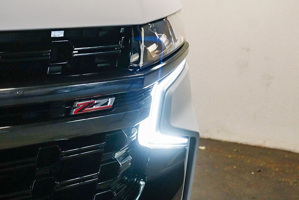 Thumbnail: 2022 Chevrolet Tahoe - 19