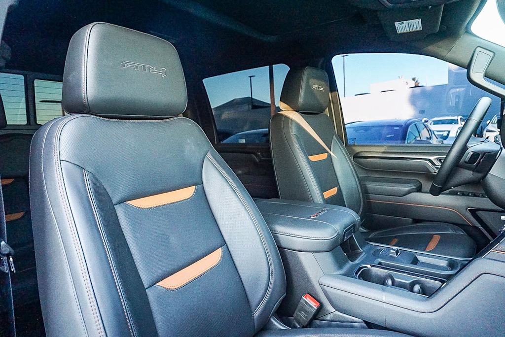 Thumbnail: 2025 GMC Sierra 2500 - 9