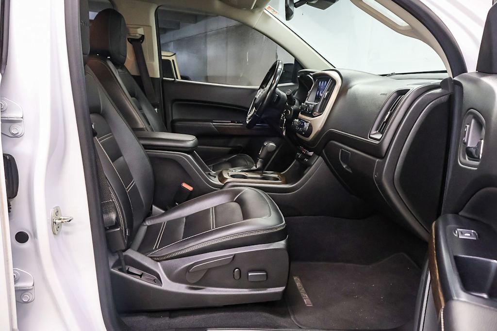 2020 GMC Canyon Denali 9