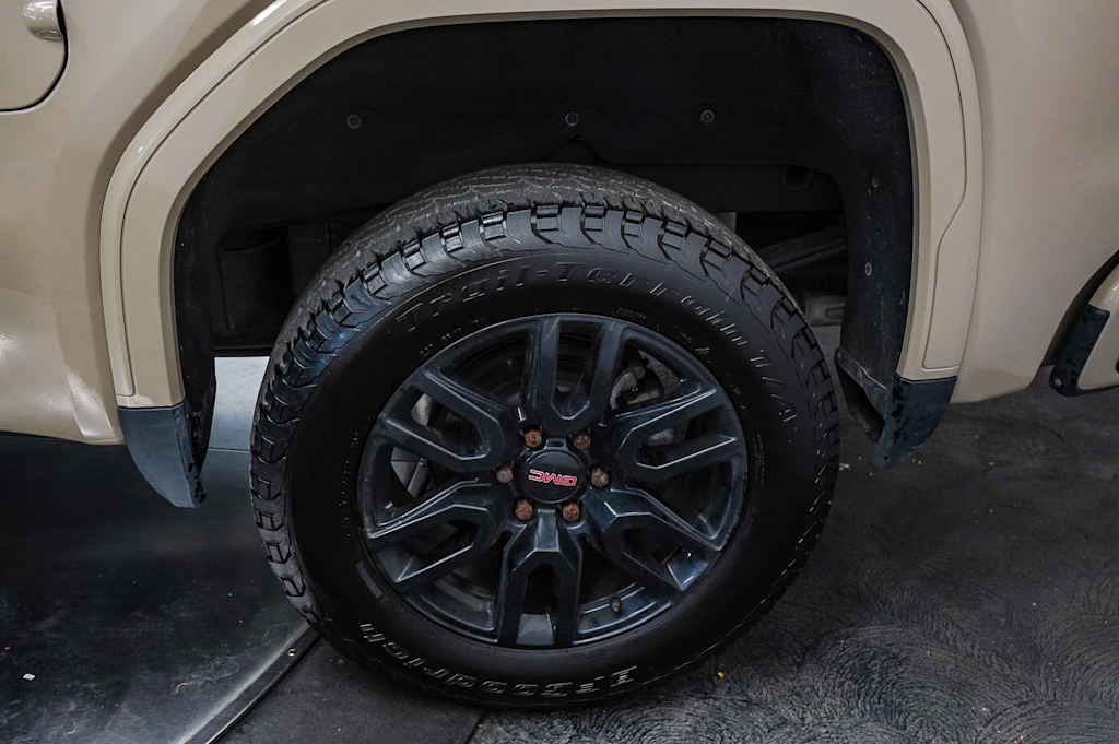 2023 GMC Sierra 1500 AT4 16