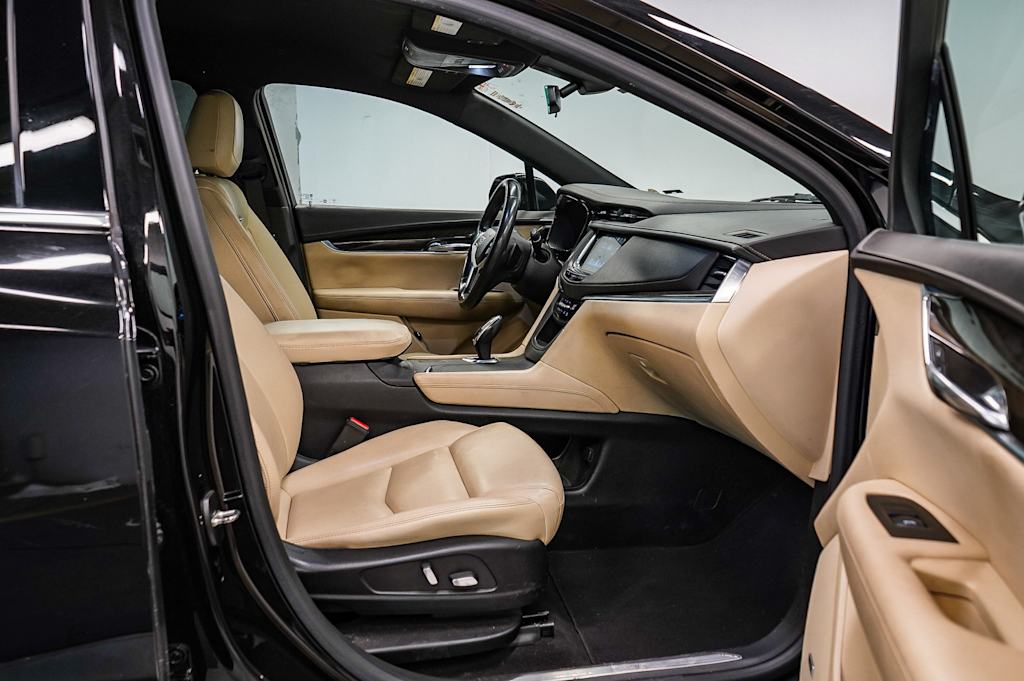 2017 Cadillac XT5 Base 9