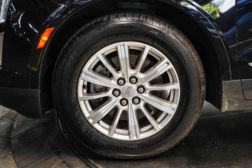 2017 Cadillac XT5 Base 6