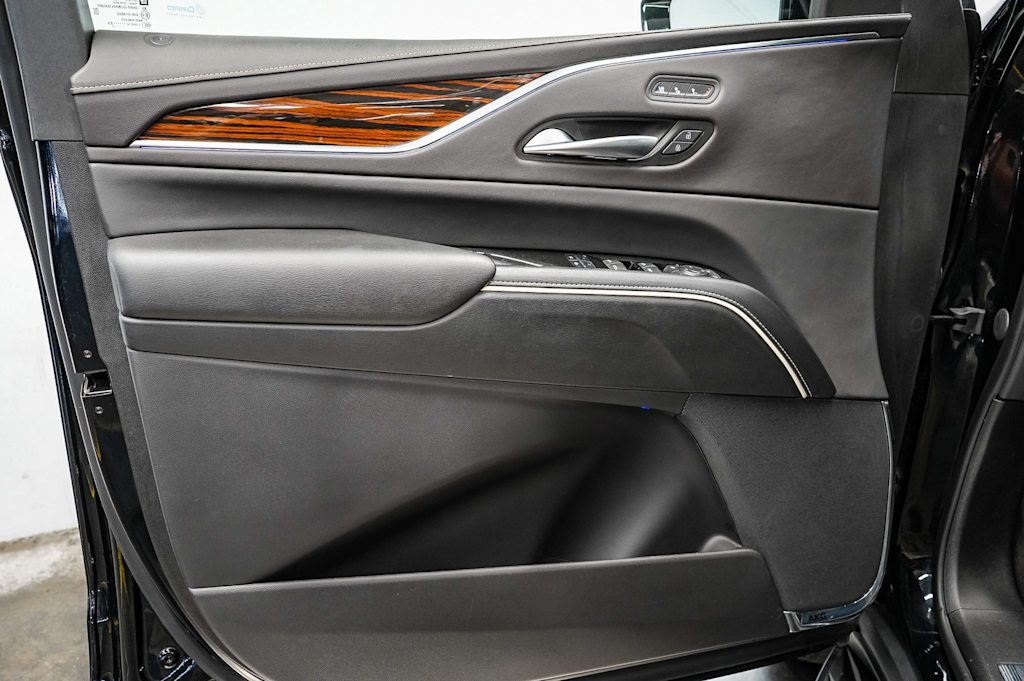 2023 Cadillac Escalade ESV Premium Luxury 27
