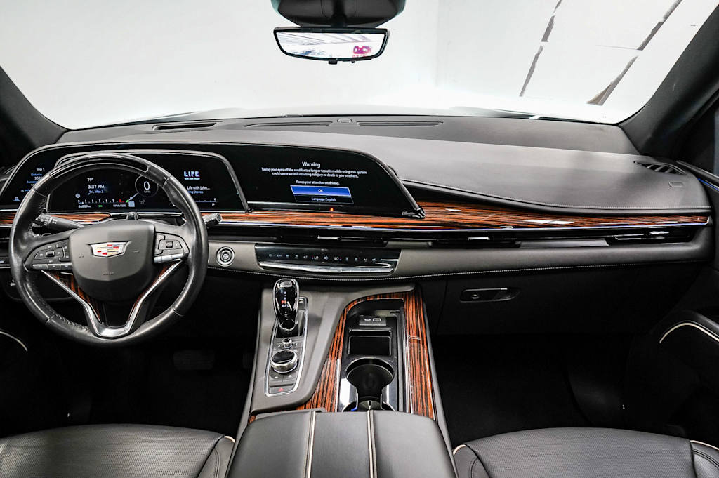 2023 Cadillac Escalade ESV Premium Luxury 2