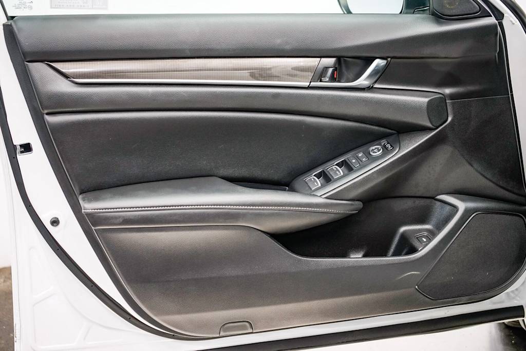 Thumbnail: 2022 Honda Accord - 22