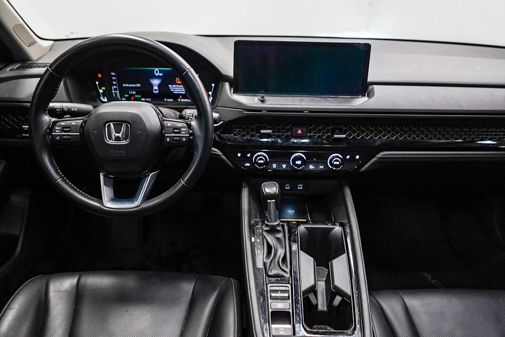 2023 Honda Accord Touring 2