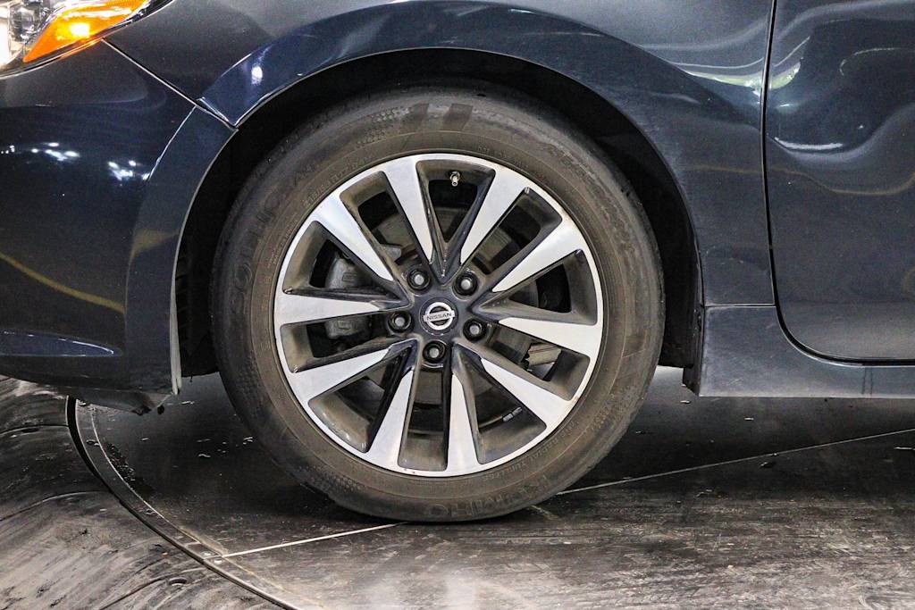 Thumbnail: 2018 Nissan Altima - 5