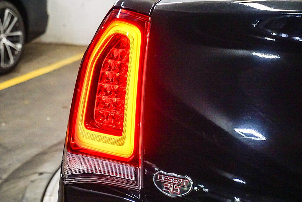 Thumbnail: 2022 Chrysler 300 - 22