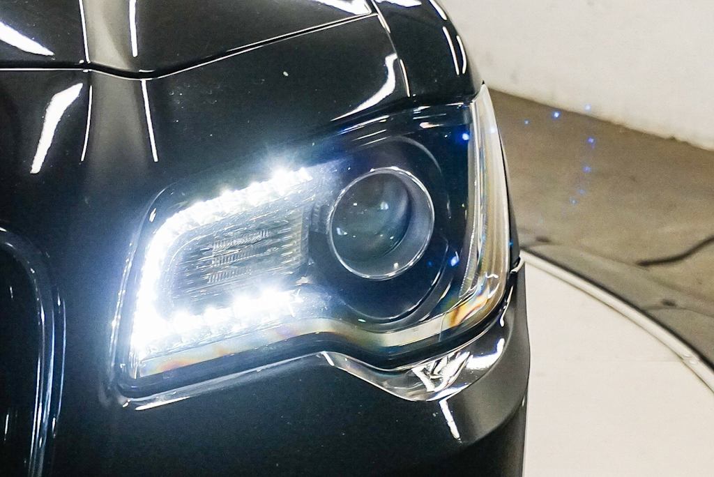 Thumbnail: 2022 Chrysler 300 - 13