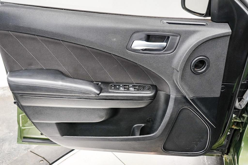 Thumbnail: 2022 Dodge Charger - 24