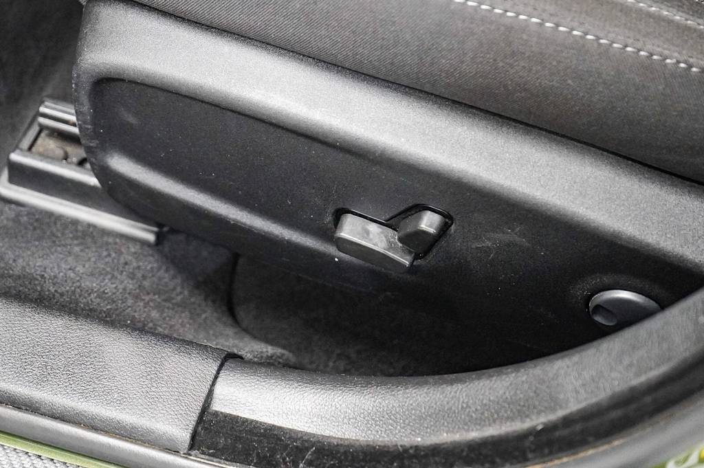 Thumbnail: 2022 Dodge Charger - 25