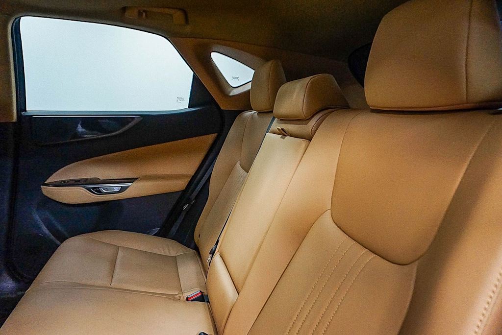 Thumbnail: 2024 Lexus ES - 10