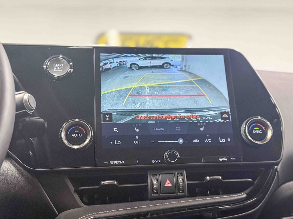 Thumbnail: 2025 Lexus ES - 29
