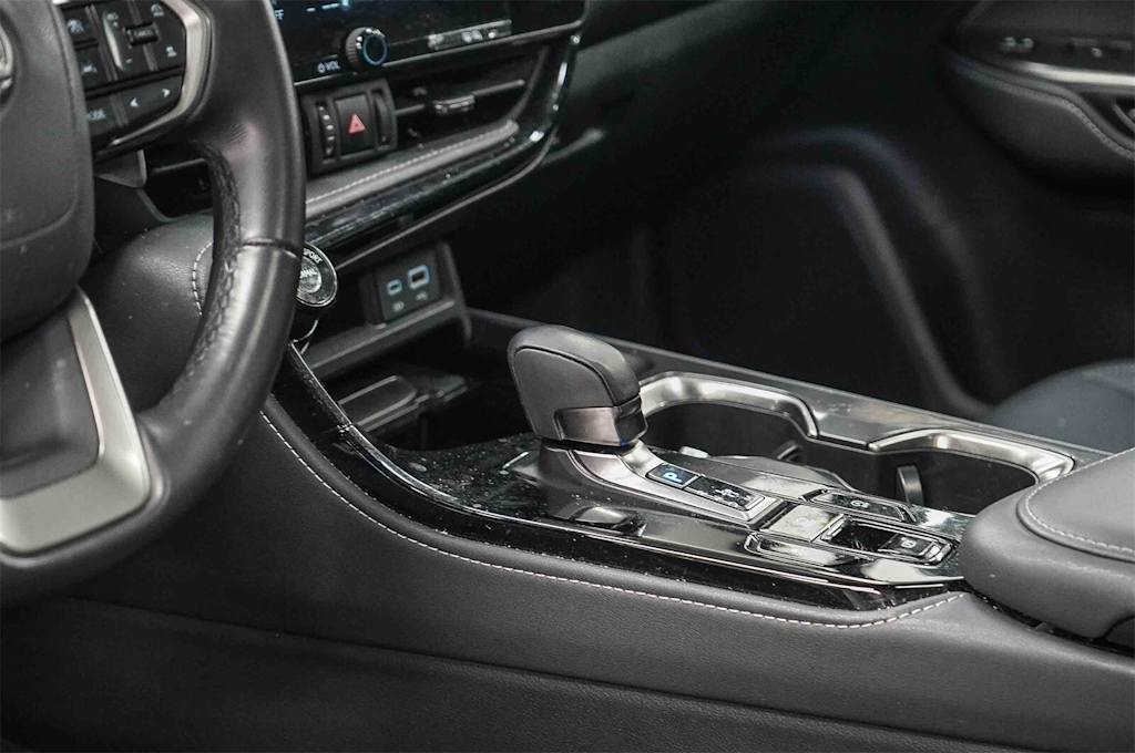 Thumbnail: 2025 Lexus ES - 15