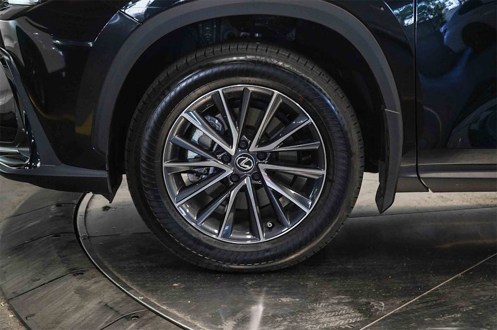 Thumbnail: 2025 Lexus ES - 6