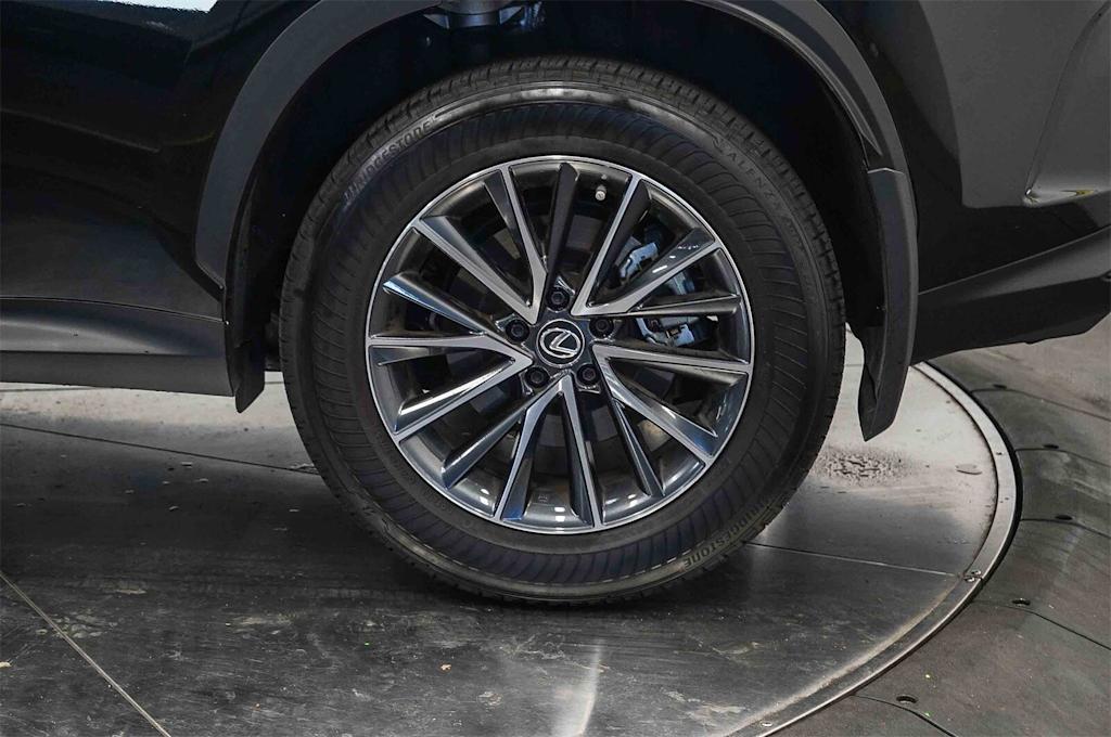 Thumbnail: 2025 Lexus ES - 22