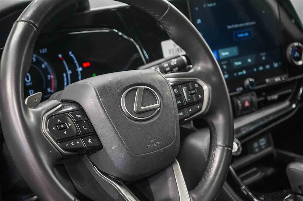 Thumbnail: 2025 Lexus ES - 13