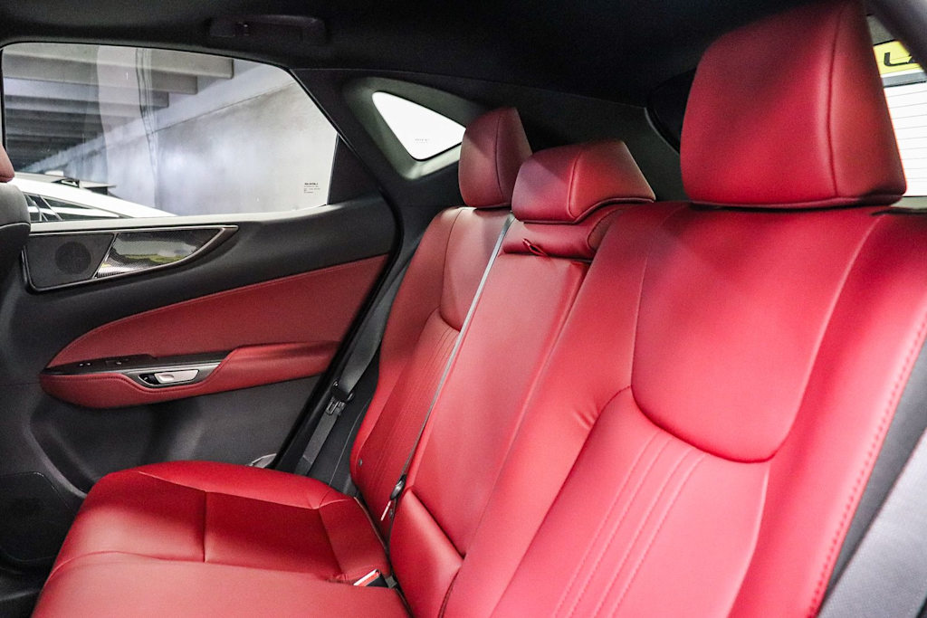 Thumbnail: 2025 Lexus ES - 10