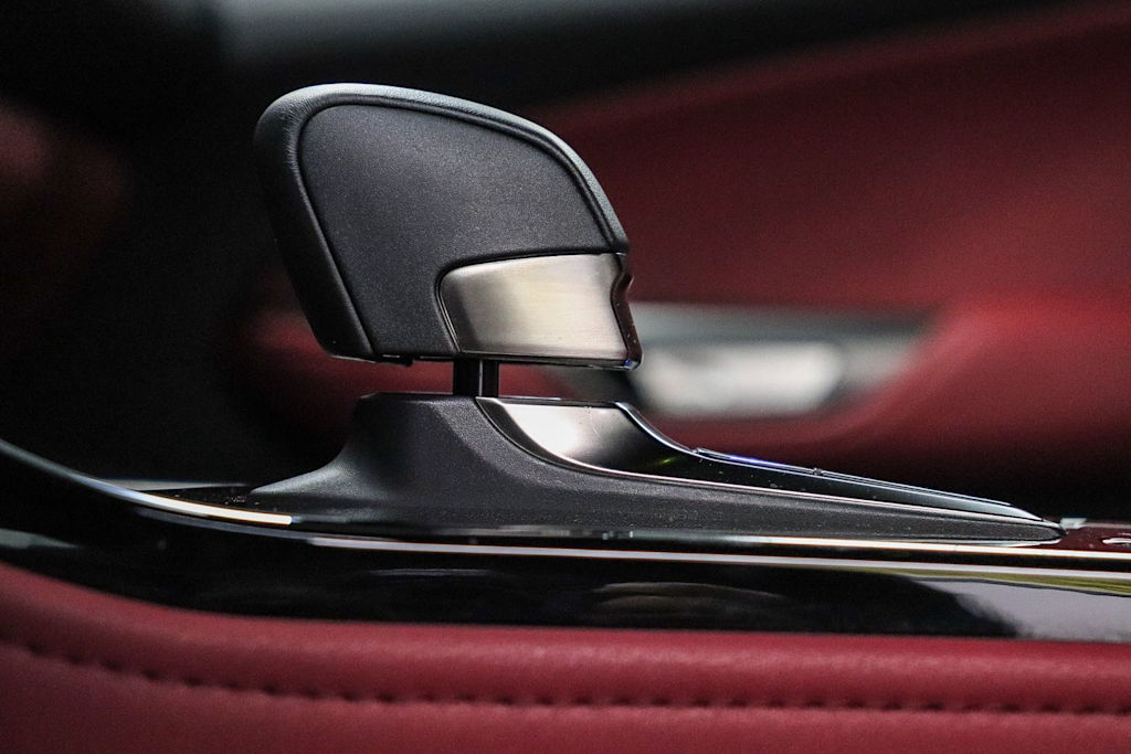 Thumbnail: 2025 Lexus ES - 12