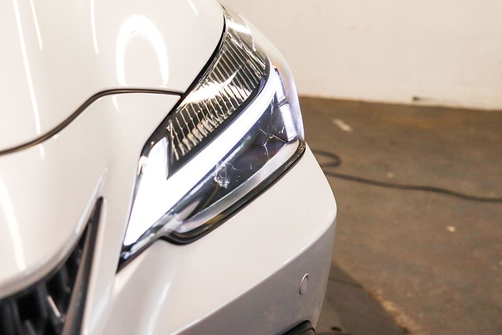 Thumbnail: 2025 Lexus ES - 20