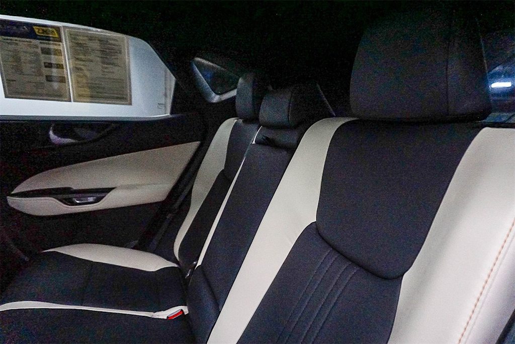 Thumbnail: 2024 Lexus ES - 11