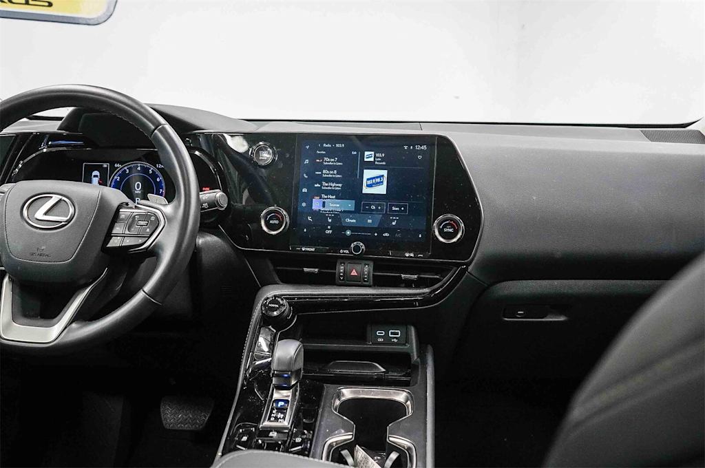 Thumbnail: 2025 Lexus ES - 8