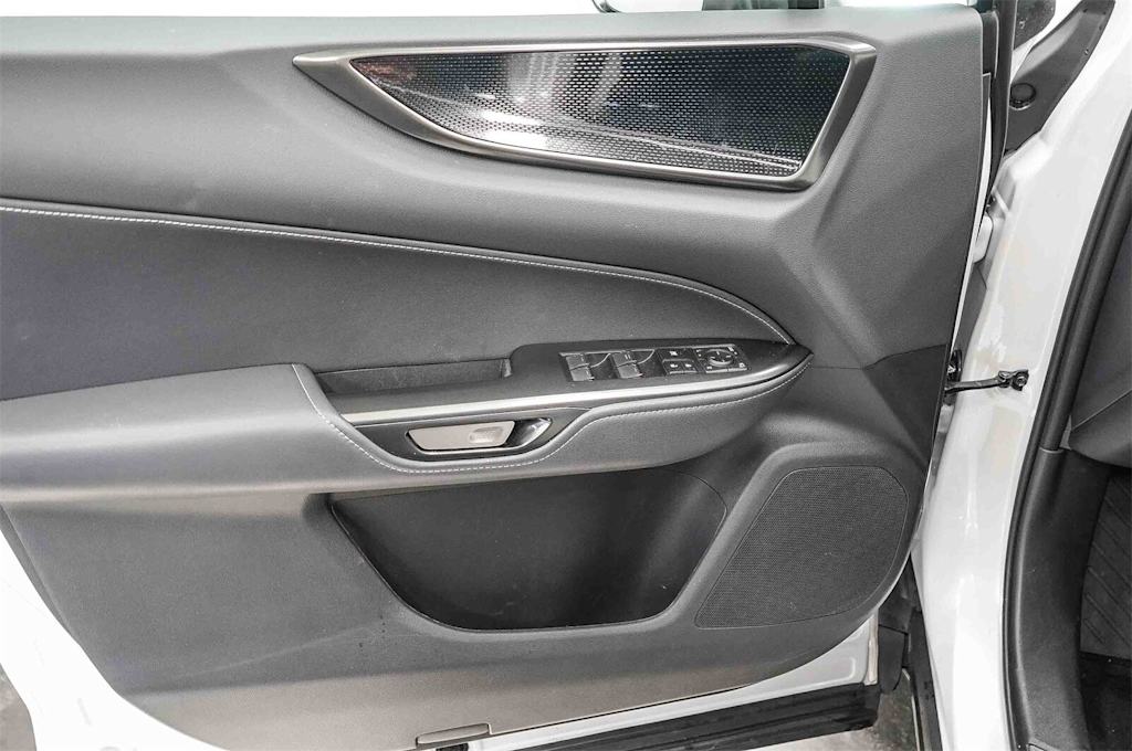 Thumbnail: 2025 Lexus ES - 27