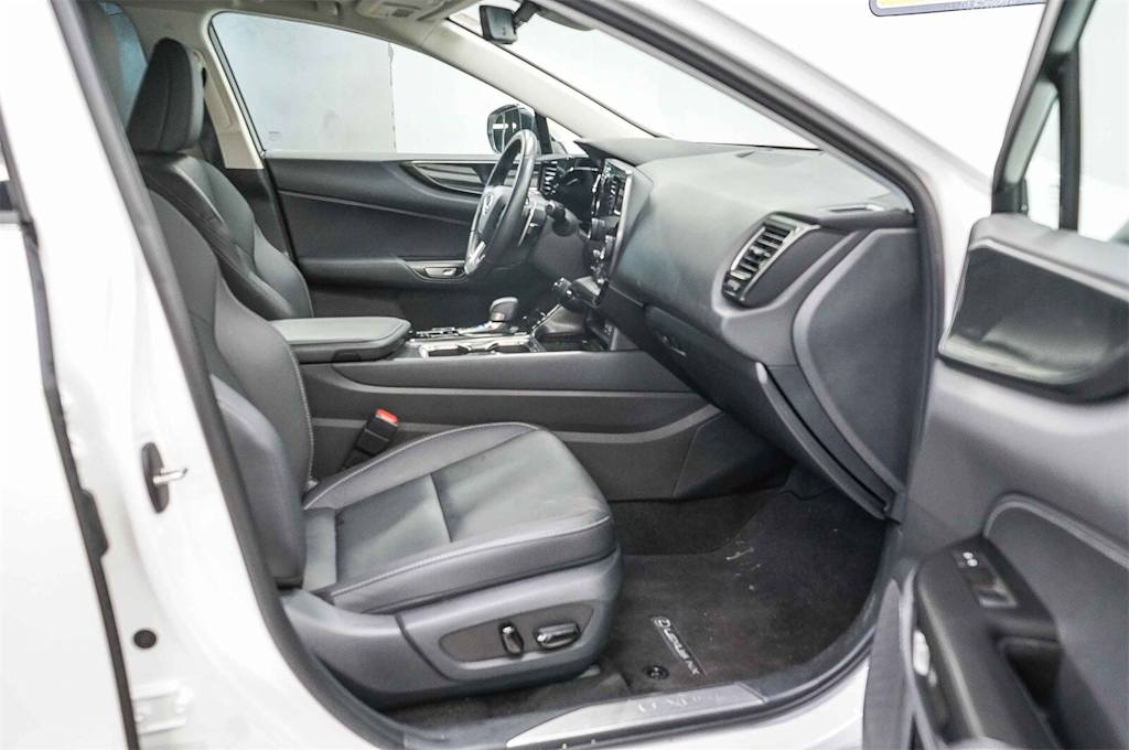 Thumbnail: 2025 Lexus ES - 9