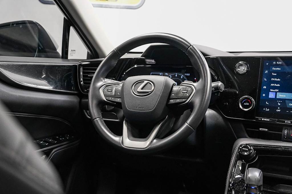 Thumbnail: 2025 Lexus ES - 12