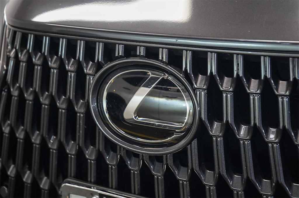 Thumbnail: 2025 Lexus ES - 5