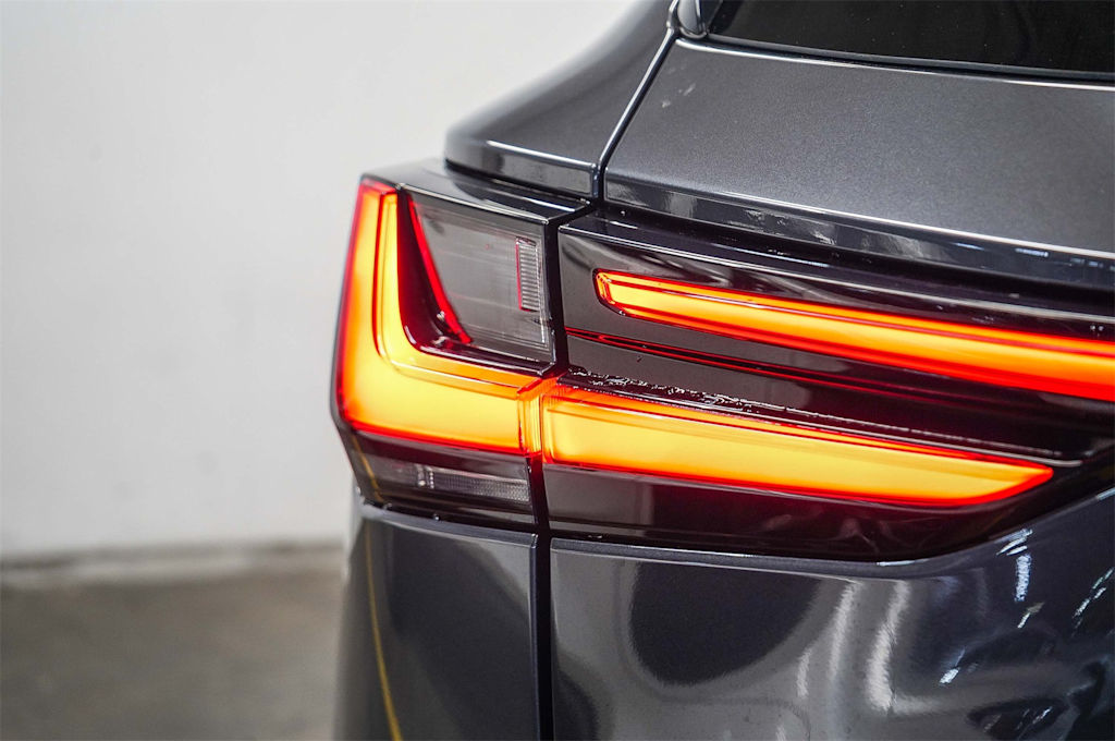 Thumbnail: 2025 Lexus ES - 21