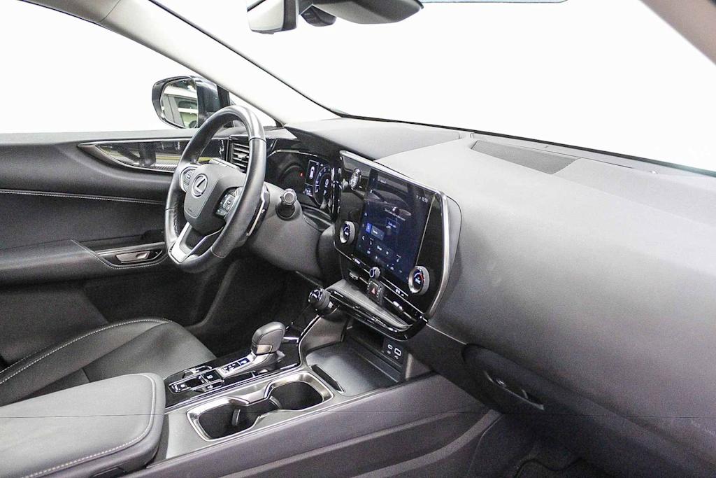 Thumbnail: 2025 Lexus ES - 9