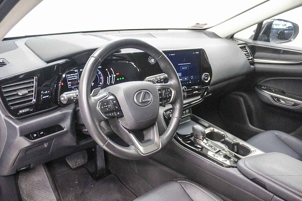 Thumbnail: 2025 Lexus ES - 10