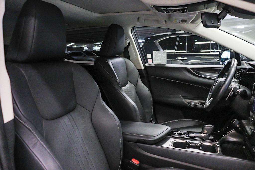 Thumbnail: 2024 Lexus ES - 9