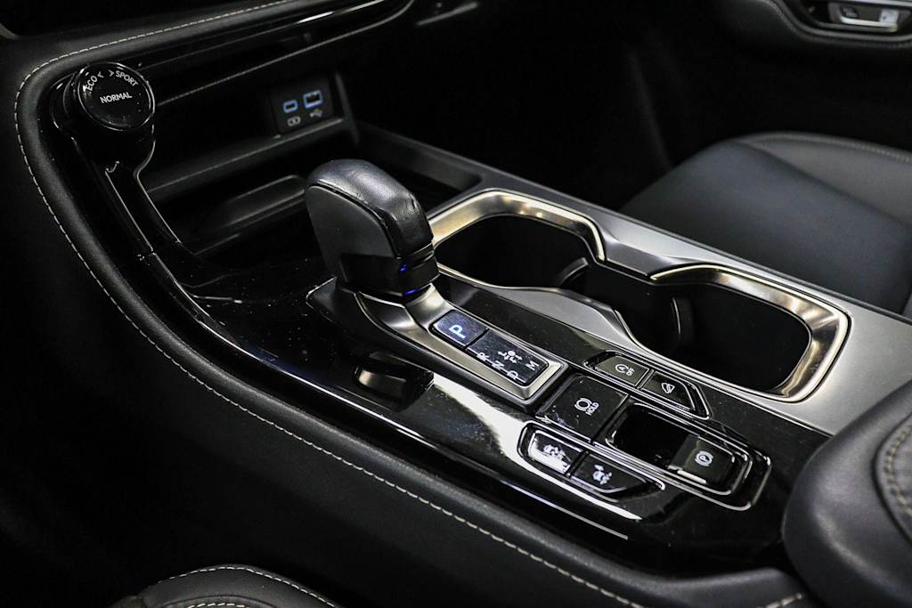 Thumbnail: 2024 Lexus ES - 28