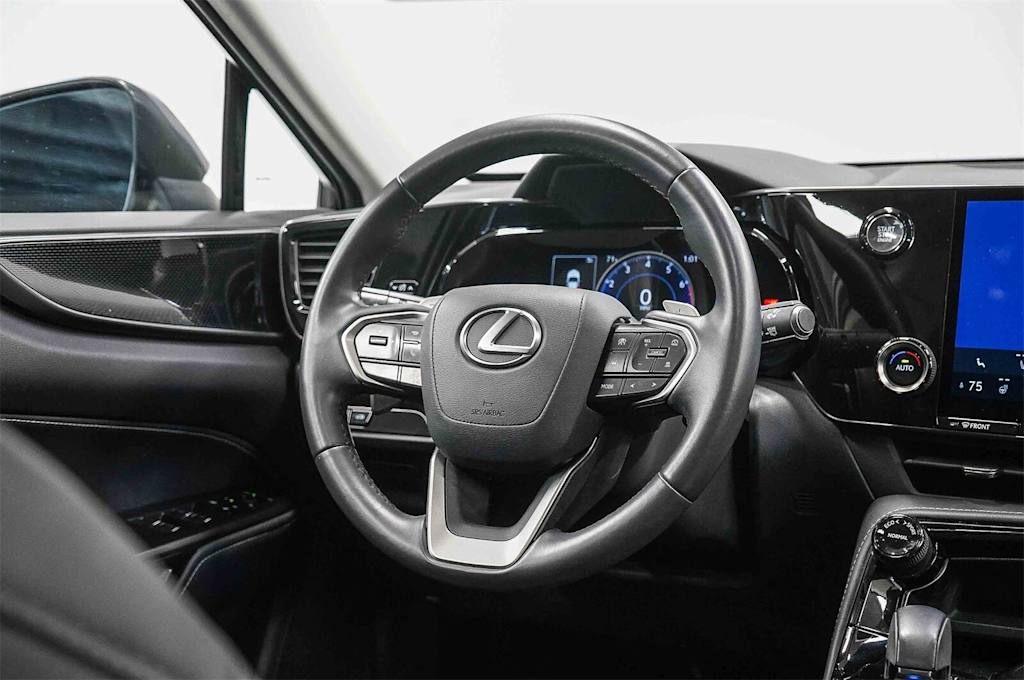 Thumbnail: 2024 Lexus ES - 12