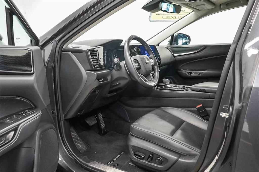 Thumbnail: 2024 Lexus ES - 10