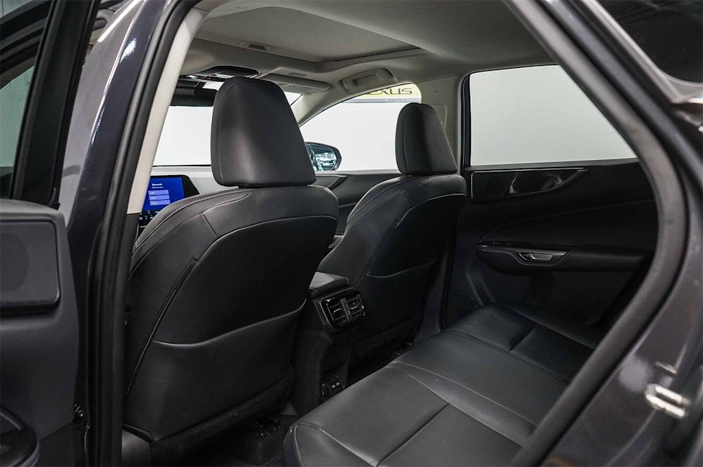 Thumbnail: 2024 Lexus ES - 11