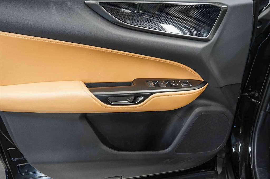 Thumbnail: 2024 Lexus ES - 26