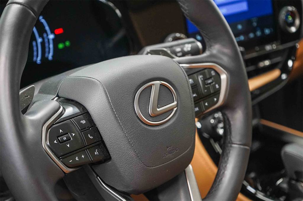 Thumbnail: 2024 Lexus ES - 25