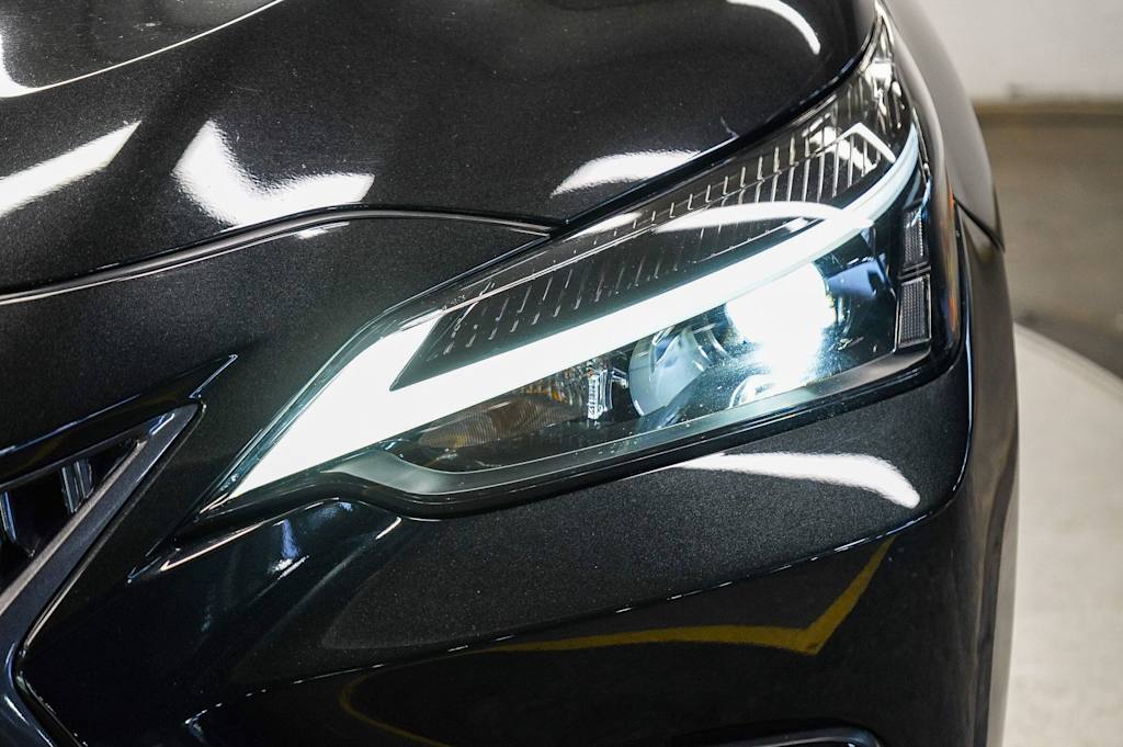 Thumbnail: 2024 Lexus ES - 20