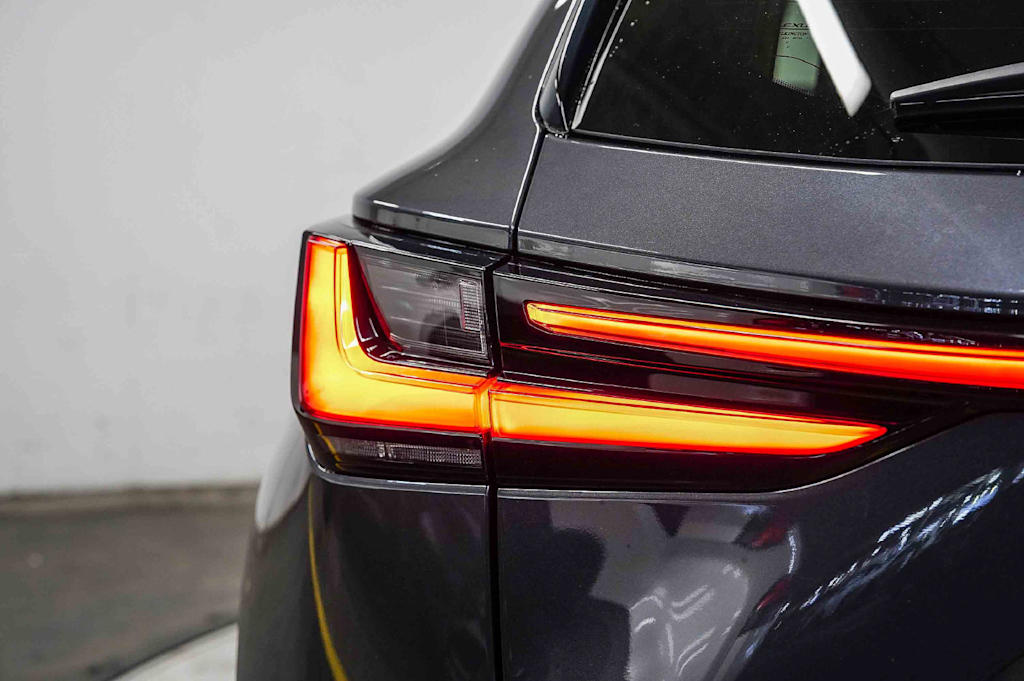 Thumbnail: 2026 Lexus ES - 23