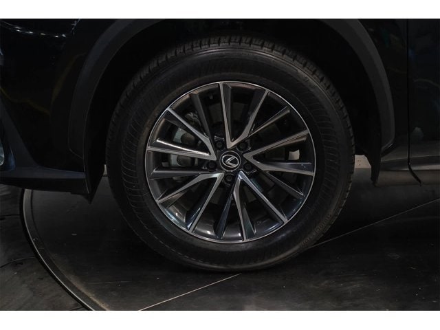 Thumbnail: 2024 Lexus ES - 4