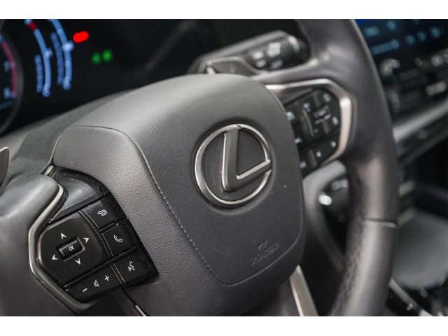 Thumbnail: 2024 Lexus ES - 25
