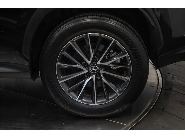 Thumbnail: 2024 Lexus ES - 20