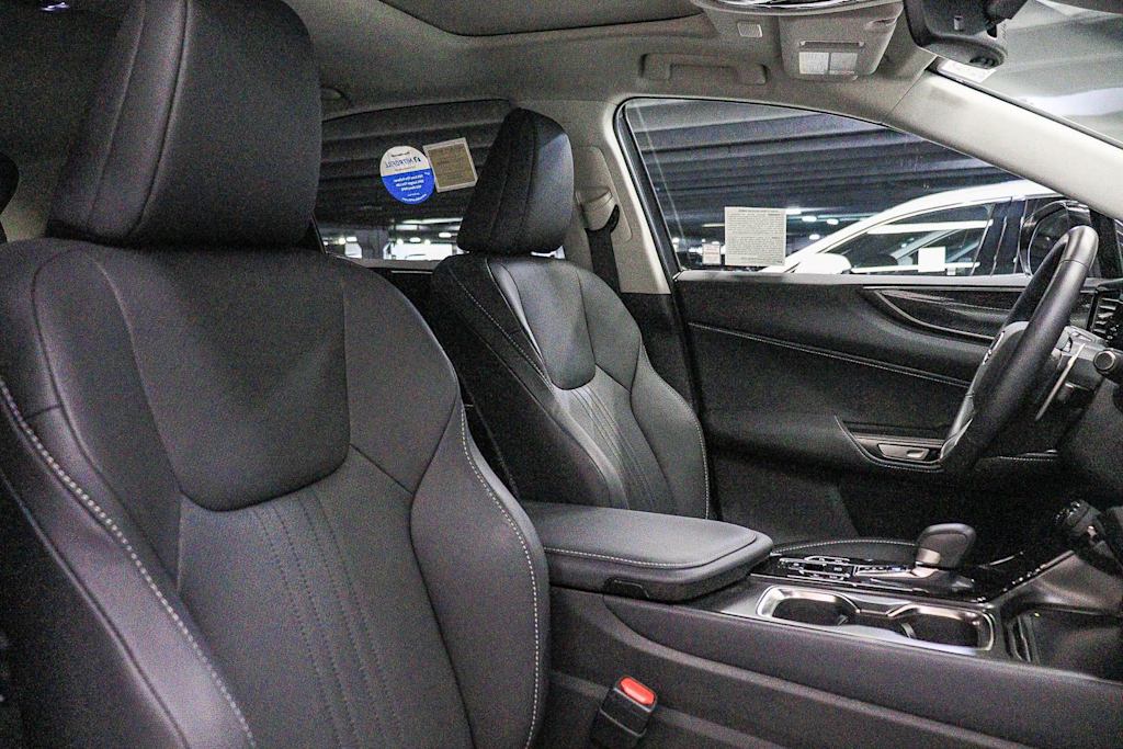 Thumbnail: 2026 Lexus ES - 8