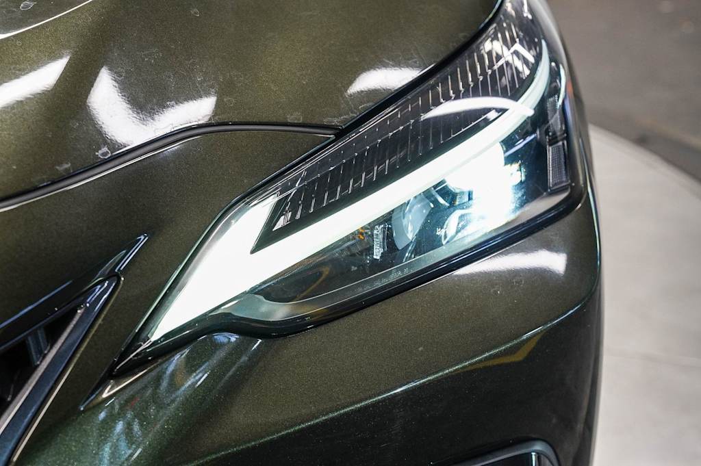 Thumbnail: 2024 Lexus ES - 20