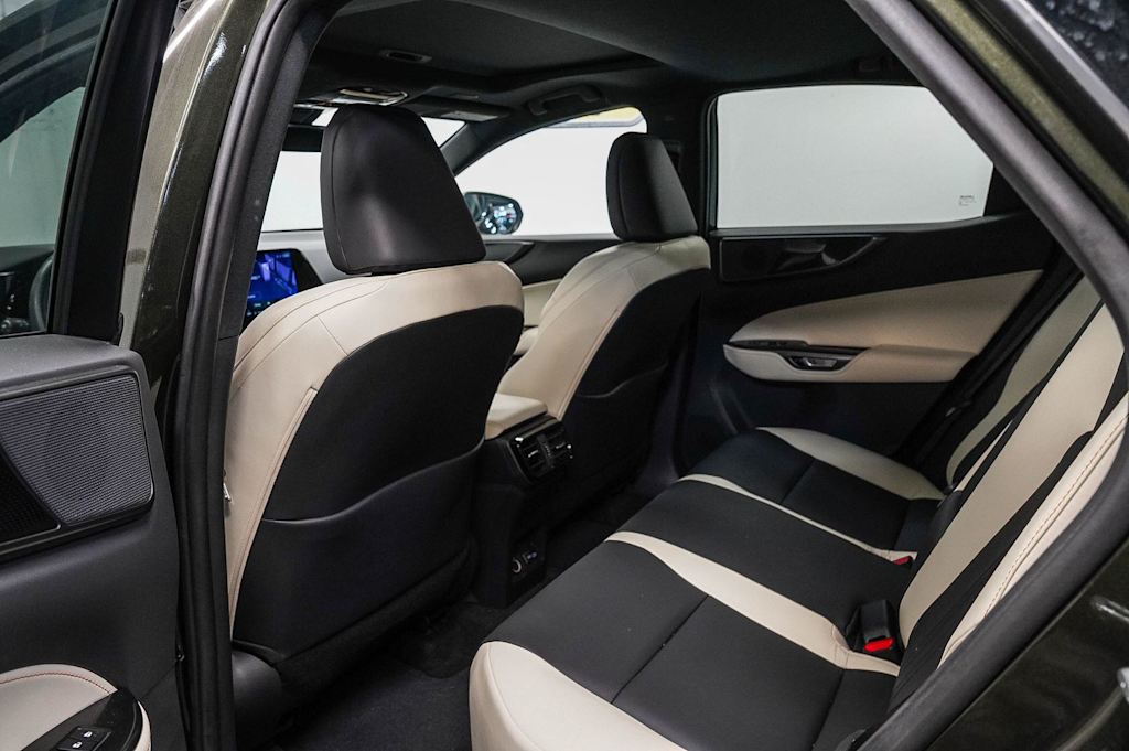 Thumbnail: 2024 Lexus ES - 11